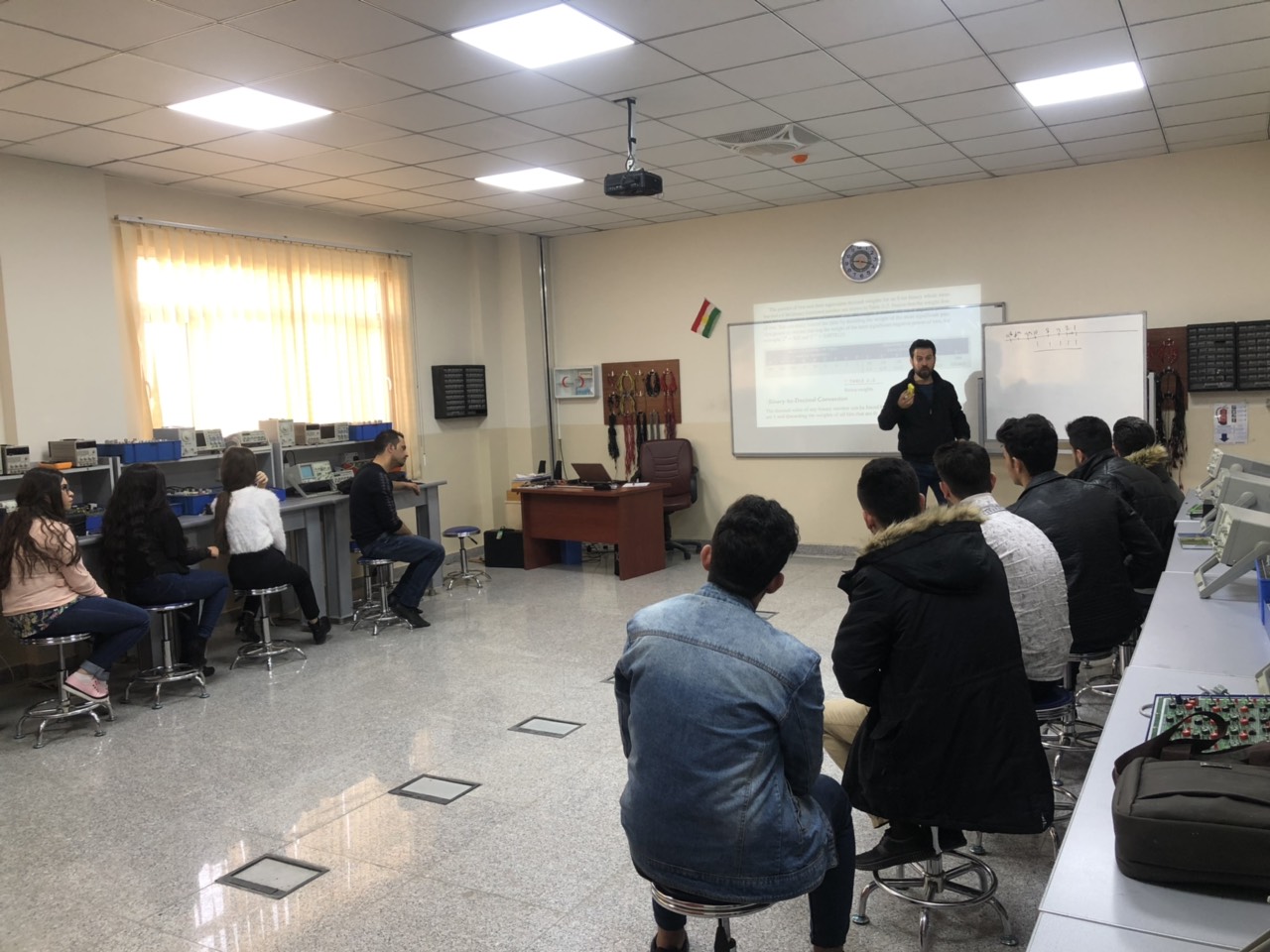 Students of Communication Engineering Conduct a Number of Seminars