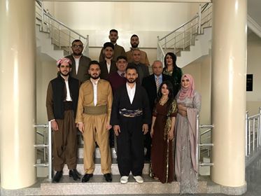 قوتابیانی بەشی ئەدازیاری گەیاندن بەشداری لە رۆژی جل و بەرگی كوردی دەكەن