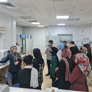 طلبة قسم العلوم الطبية الحيوية يزورون مستشفى بار في اربيل