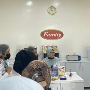 Students of the Department of Nutrition and Dietetics at Cihan University-Erbil visit the Family Food Factory