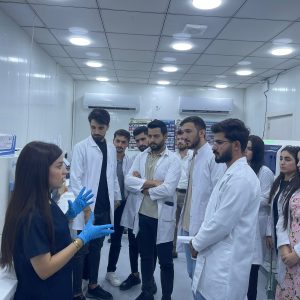 زيارة طلبة  قسم الاحياء المجهرية الطبية  في جامعة جيهان – اربيل الى مختبر النانو التخصصي في اربيل