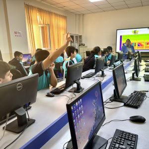 The Computer Science Department Organized an Educational Workshop for Cihan International School Students