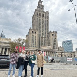 طلبة جامعة جيهان-اربيل يزورون القصر الثقافي والعلمي في بولندا