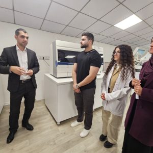 فێرخوازانی بەشی نیوتریشن و دایەتێتیکس سەردانی تاقیگەی پزیشکی دڵانی دەکەن