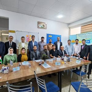 طالب من قسم الاعلام يشارك في دورة تدريبية في مجال حماية البيئة