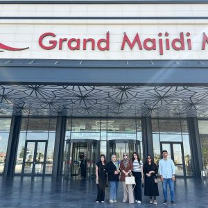 فێرخوازانى بەشی ئەندازیاریی تەلارسازی بە سەردانێکی زانستی  گڕاند ماجیدی مۆڵ بەسەردەکەنەوە