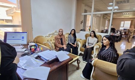طلبة من قسم إدارة الأعمال يختتمون زيارة علمية شاملة إلى الفرع اللامركزي للمديرية العامة للحسابات