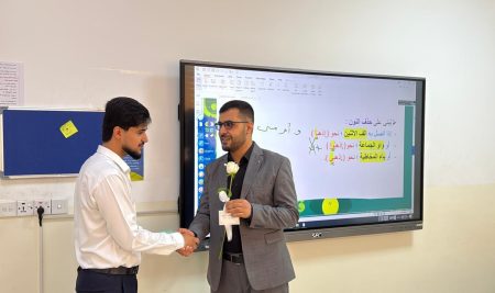 طلبة قسم التربية العامة يزورون المدارس لتقديم ندوات بمناسبة اليوم المعلم الکوردستانى