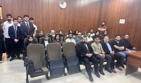 طلبة قسم القانون يشاركون في جلسة علنية بمحكمة الجنايات الأولى بأربيل