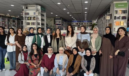 General Education/ELT Students Explore Educational Resources at Haval Bookstore