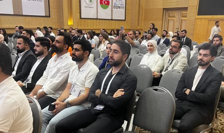 فێرخوازانى  کۆلێژى پزیشکی ددان بەشداری چالاکى دووەمین ڕۆژى سێیەمین کۆنفرانسی زانستی پزیشکی ددان دەکەن
