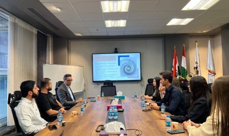 طلبة من قسم الإدارة العامة يُعززون معارفهم بزيارة علمية لمطار أربيل الدولي