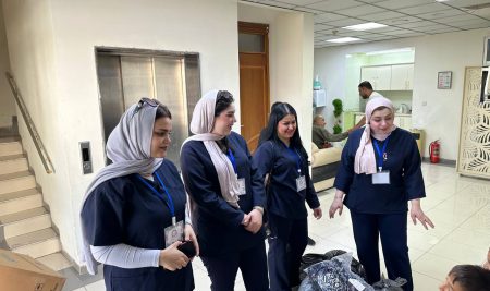 فێرخوازانى بەشى بایۆمیدیکاڵ چالاکیەکى مرۆیی لە خانەى بێ سەرپەرشتان ئەنجام دەدەن
