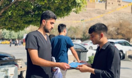 طلبة اللغة الإنجليزية ينفذون نشاطاً توعوياً حول الذكاء الاصطناعي لذوي الاحتياجات الخاصة في قلعة أربيل