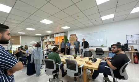 The Department of Informatics and Software Engineering Organizes a Scientific Visit to HUB MAKERS