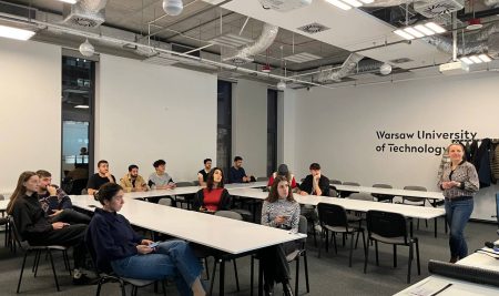 لە وارشۆ..فێرخوازانى زانکۆى جیهان-هەولێر بەشداری لە وۆرکشوپێکی تایبەت بە “خۆڕاگریی دەروونی” دەکەن