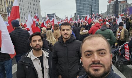 لە وارشۆ، فێرخوازانى زانکۆى جیهان-هەولێر بەشدارى لە یادى ڕۆژى سەربەخۆیی پۆڵەندا دەکەن