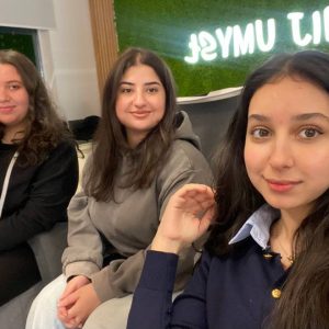 طالبات جامعة جيهان-أربيل يشاركن في ورشة عمل اليوم العالمي للغة العربية في بولندا