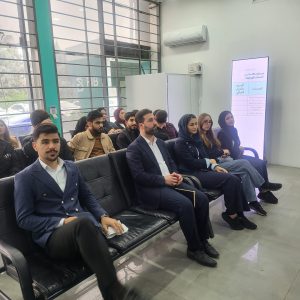 طلبة من قسم المحاسبة يزورون مصرف FIB