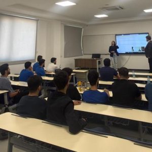 فێرخوازانى بەشى یاسای زانکۆی جیهان-هەولێر، هۆشیاریی یاسایی لە زانکۆی تیشک بڵاو دەکەنەوە