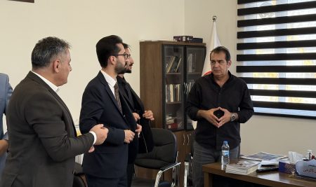 فێرخوازانی بەشی ڕاگەیاندن سەردانی دامەزراوەى گۆڤاری مەتین دەكەن