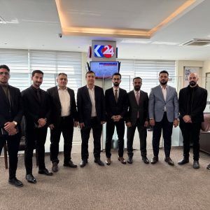 لە شاری دهۆك فێرخوازانی بەشی ڕاگەیاندن سەردانی نووسینگەی كوردستان24  دەكەن