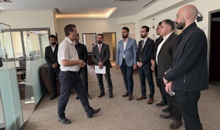 طلبة من قسم الإعلام يزورون مكتب “كوردستان 24” في مدينة دهوك