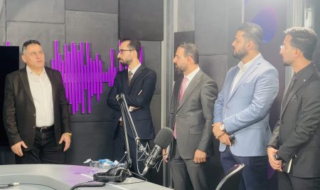 طلبة قسم الإعلام في جامعة جيهان – أربيل يزورون مكتب قناة (ئاڤا) في دهوك