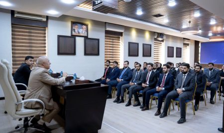طلبة من قسم القانون بجامعة جيهان-أربيل يزورون برلمان كوردستان في زيارة علمية