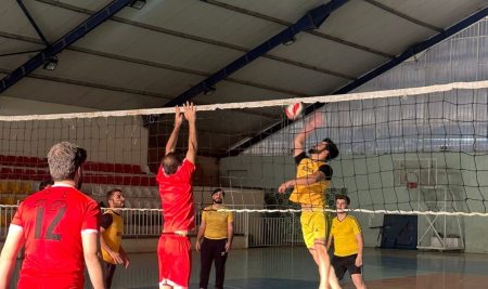 ضمن منافسات بطولة الكرة الطائرة بجامعة جیهان–أربيل،  فريق   قسم التربية البدنية وعلوم الرياضة يحقق الفوز على فريق قسم الإعلام.