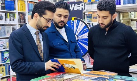 طلبة من قسم الإعلام في جامعة جيهان-أربيل يزورون مركز “ئاوێر”