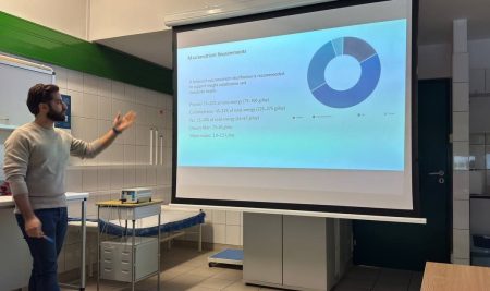 طلبة جامعة جيهان-أربيل يقدمون مشروعاً أكاديمياً في جامعة SGGW ببولندا