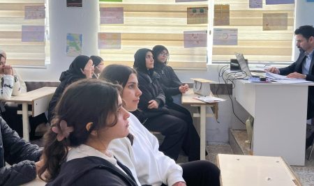 University Students Conduct Seminar on University Life and Time Management at Al-Nahrain School