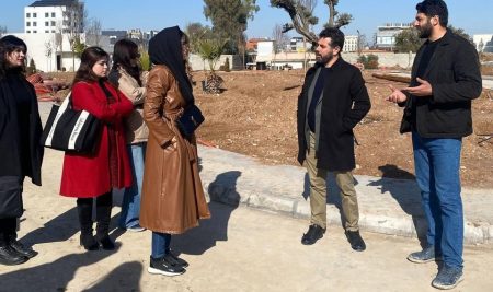 طلبة قسم هندسة العمارة يزورون مشروع Park Avenue للاطلاع على تصميم المناظر الطبيعية