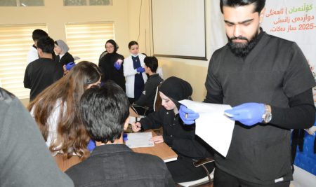 نشاط توعوي صحي لطلبة من قسم تقنيات صناعة الأسنان في ثانوية الشهيد فاخر ميركسوري الحكومية