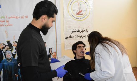 فێرخوازانی بەشى تەکنیکى دروستکردنى ددان چالاکییەکی هۆشیاری لە ئامادەیی شەهید فاخر مێرگەسۆری ئەنجام دەدەن