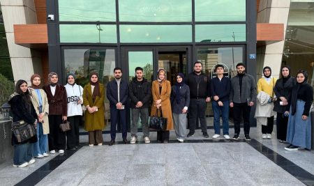 زيارة ميدانية علمية لطلبة من قسم هندسة التصميم الداخلي إلى ديوان لاند
