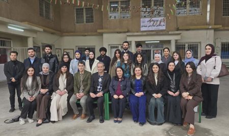 طلبة قسم التربية العامة ينفذون زيارة ميدانية أكاديمية إلى مدرسة كرنفال الحكومية