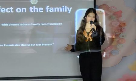 سمنار توعوي لطلبة من قسم هندسة البرمجيات والمعلوماتية في جامعة جيهان-اربیل بمدرسة جيهان الدولية