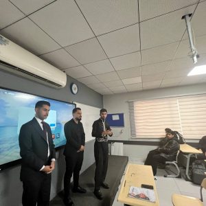 فێرخوازانی بەشى یاسا لە ئامادەیی ناوداران باسیان لە بارودۆخی کورد لە سووریا و یاسای نێودەوڵەتی پێشکەش کرد