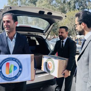 قسم الإعلام يهدي مجموعة كبيرة من الكتب والمصادر العلمية للمكتبة العامة في چەمچەمال