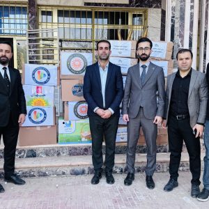 فێرخوازان و مامۆستایانى بەشی ڕاگەیاندن نزیکەى (٤٠٠) کتێب و سەرچاوەی زانستی و ئەدەبیان بەخشییە کتێبخانەی گشتیی چەمچەماڵ