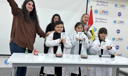 فێرخوازانی بەشى شیکاری کیمیایی پزیشکى چالاکییەکی زانستی و هۆشیارییان لە قوتابخانەی (ساڤا) ئەنجامدا