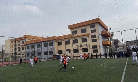 فوز طلبة قسم الإعلام على طلبة قسم العلاج الطبيعي في نصف النهائي