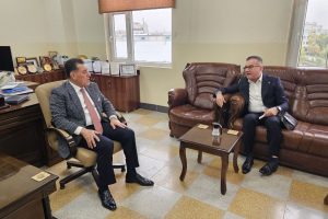 Professor Dr. Amjad Saber Al-Delawi Receives Renowned Nephrology Consultant Prof. Dr. Safa Ezzidin Almukhtar