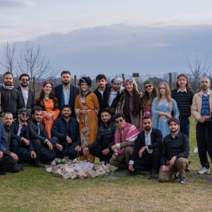 طالب من جامعة جيهان-أربيل يزور مدينة كراكوف التاريخية ويشارك في احتفالات نوروز في بولندا