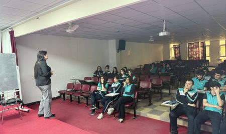 Biomedical Sciences Department Student Delivers an Educational Seminar on Personal Development at Cihan School