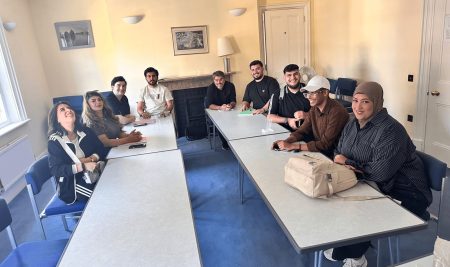 طلبة جامعة جيهان-أربيل يواصلون تدريبات تطوير مهارات التواصل باللغة الإنجليزية في مؤسسة IFG ببريطانيا