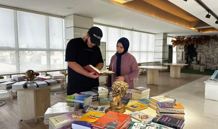 Department of English Language Students Explore English Language Dictionaries Through a Morphology-Based Educational Visit