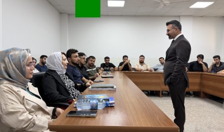 هیوا جەمال لە بەشی ڕاگەیاندن باسى لە شێوازەكانی پێشكەشكاریی مۆدێرنى بۆ فێرخوازان کرد
